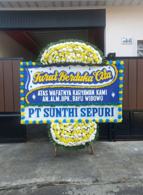 Papan Bunga Duka di Teriak