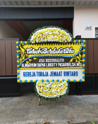 Papan Bunga Duka di Teriak